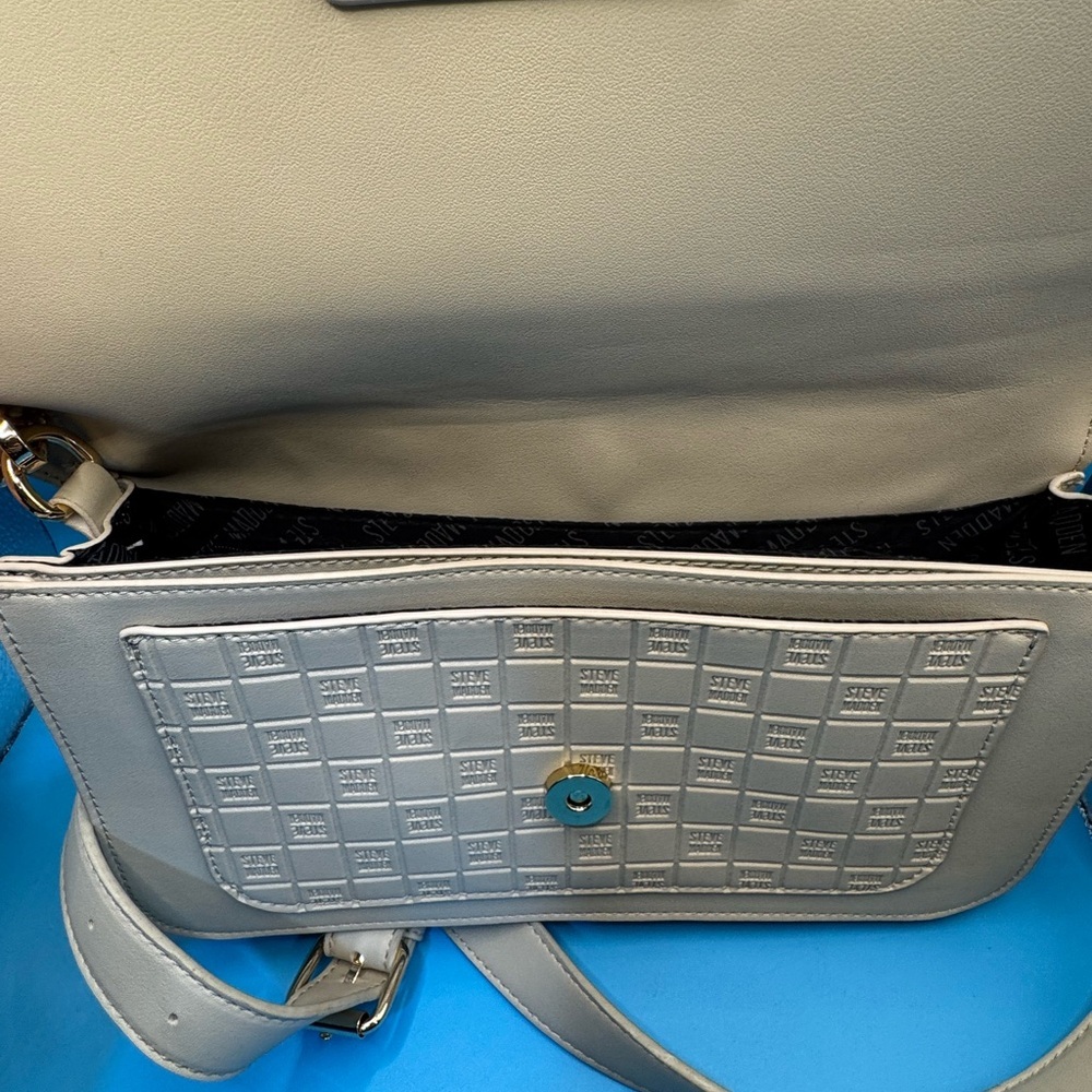 Steve Madden Cream Crossbody Bag - Picture 4 of 6
